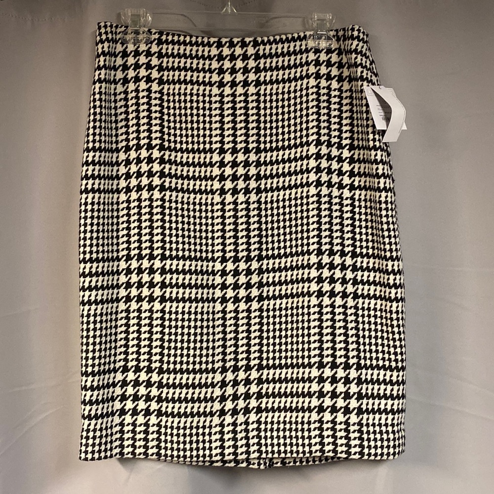 NWT Liz Claiborne Pencil Skirt